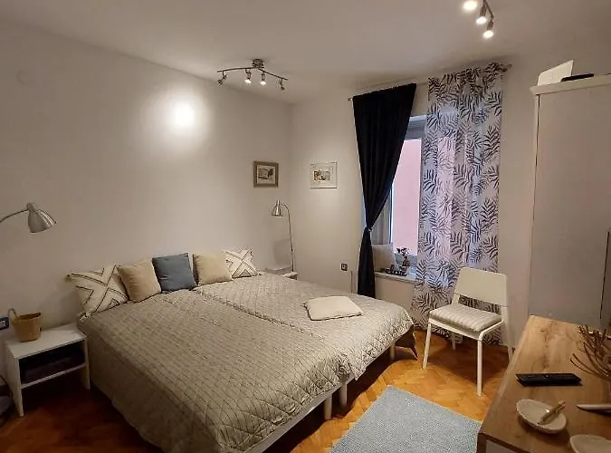 Apartment Yes